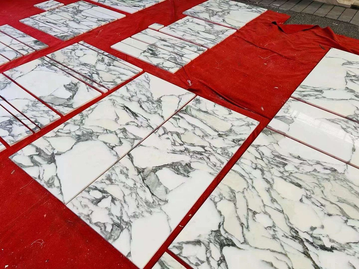 Arabescato Corchia White Marble Tiles