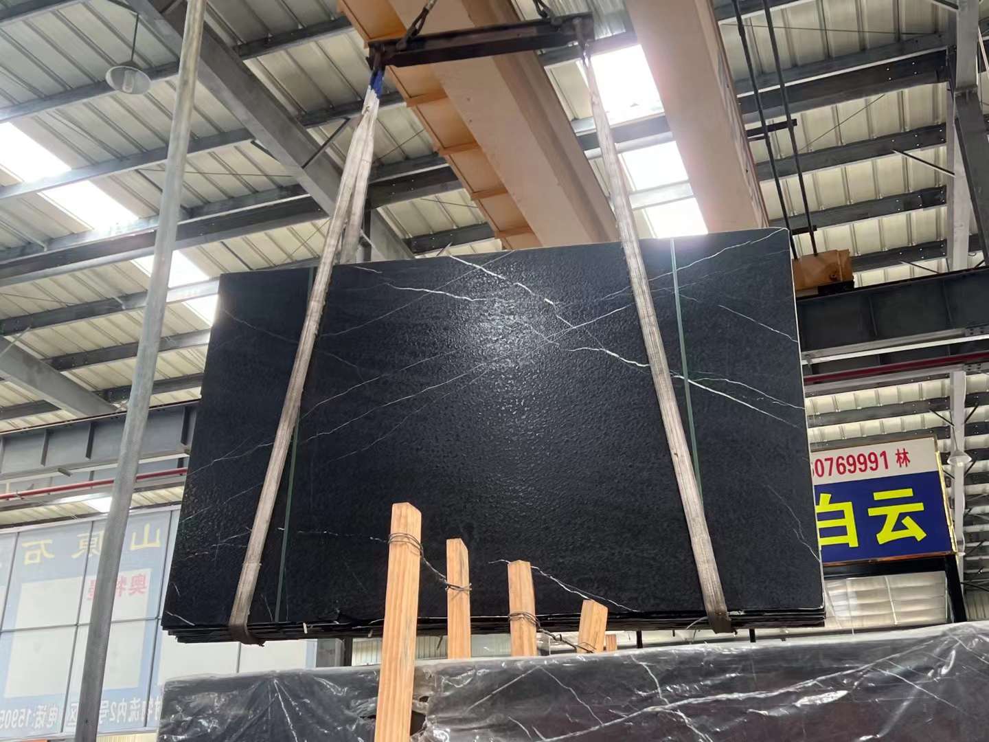 China Nero Marquina Marble Slabs Leather Surface