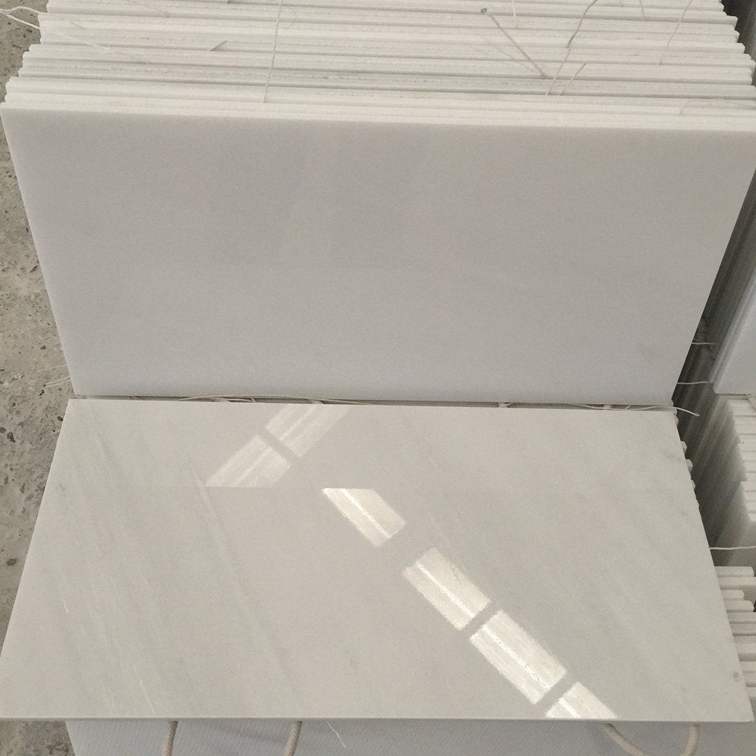 White marble tiles China White Jade