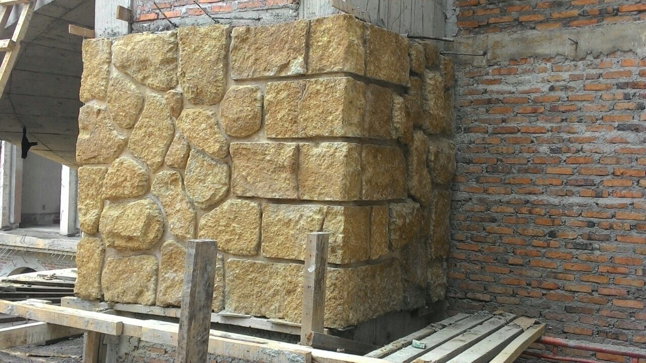 Brown Amanjiwo Stone Bali Stone Wall Cladding