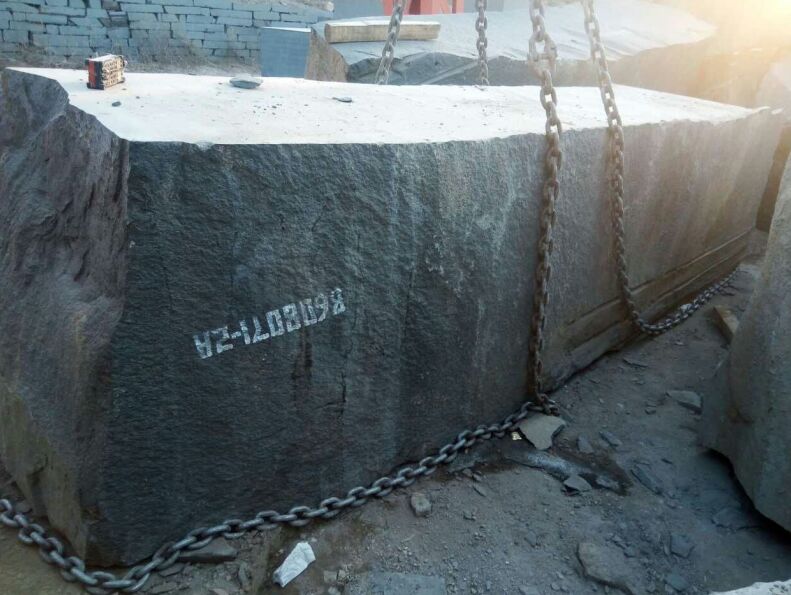 Big size shanxi black granite block