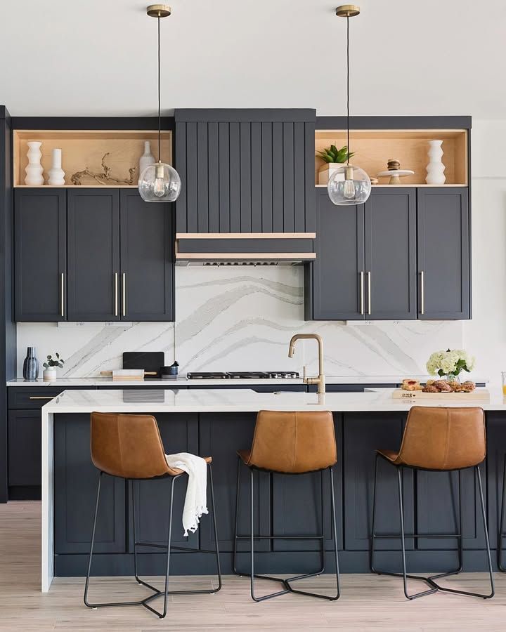 Popular White Quartz Kitchen Countertop